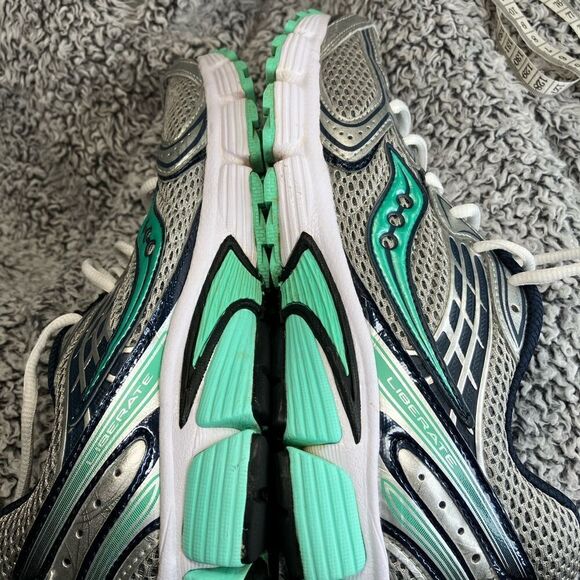 SAUCONY 8.5 Liberate Unisex Running Shoe Silver/Teal - Picture 5 of 11